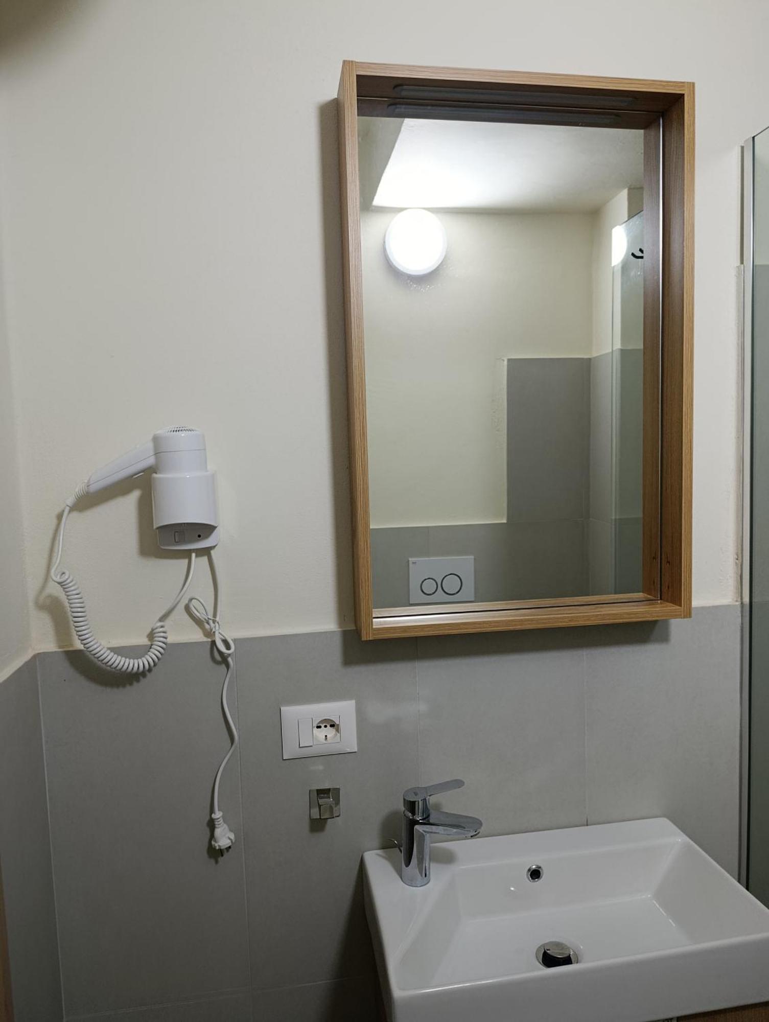 Center Apartment 2 Shkodër 外观 照片